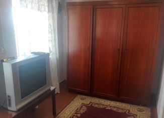 Продается 3-комнатная квартира, 40.7 м2, Новочеркасск, Железнодорожная улица, 23