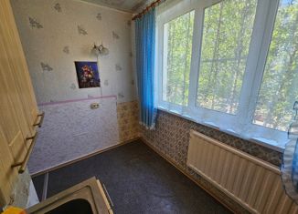 Продам двухкомнатную квартиру, 45 м2, Ленинградская область, улица Нефтехимиков, 3