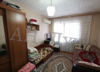 Продам комнату, 100 м2, Будённовск, 8-й микрорайон, 49
