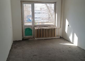 1-комнатная квартира на продажу, 32 м2, Тольятти, Автозаводский район, проспект Степана Разина, 14