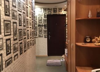 Продается 3-ком. квартира, 69.1 м2, Калужская область, улица Гагарина, 17