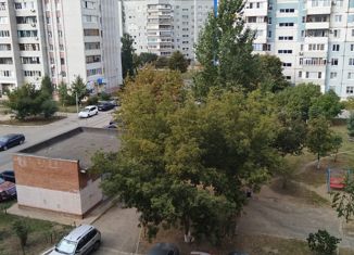 Продажа двухкомнатной квартиры, 43 м2, Тольятти, Рябиновый бульвар, 3