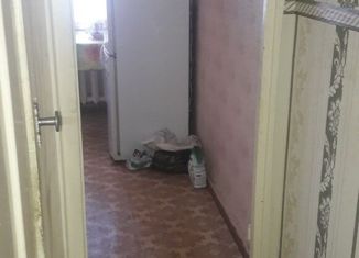Трехкомнатная квартира на продажу, 47 м2, поселок городского типа Шушенское, 2-й микрорайон, 3