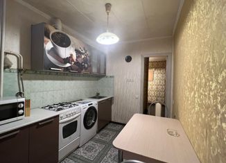 Продаю 2-ком. квартиру, 38 м2, Москва, улица Академика Комарова, 20А, метро Фонвизинская