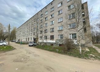 Продаю комнату, 13.9 м2, Великий Новгород, улица Рахманинова, 5