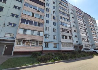 Продам 3-комнатную квартиру, 68.8 м2, Бугульма, Советская улица, 129