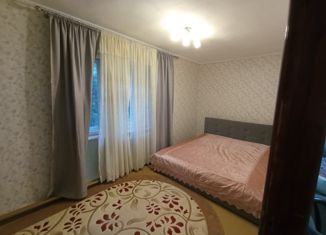 Сдаю в аренду 3-ком. квартиру, 60 м2, Махачкала, улица Даниялова, 2