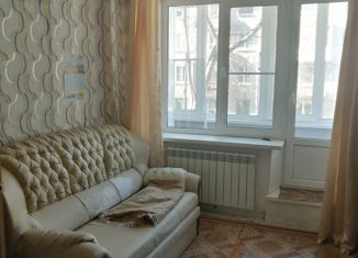 Продается 3-ком. квартира, 56 м2, Шлиссельбург, улица 1 Мая, 18