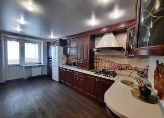 Продается 3-ком. квартира, 69 м2, Арзамас, улица Пландина, 21к2