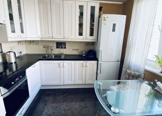 Продам 4-ком. квартиру, 103.3 м2, Мытищи, Трудовая улица, 22