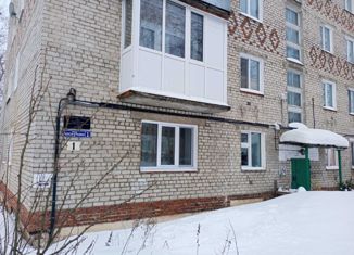 Продается трехкомнатная квартира, 50.6 м2, Красновишерск, улица Лоскутова, 1