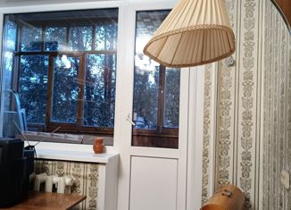 Продам 2-ком. квартиру, 43 м2, Чувашия, Солнечная улица, 16