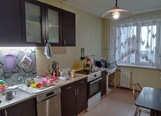 Продам 2-комнатную квартиру, 56 м2, Арамиль, улица 1 Мая, 71