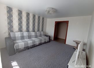 Продам 4-ком. квартиру, 75 м2, Мелеуз, улица Бурангулова, 21