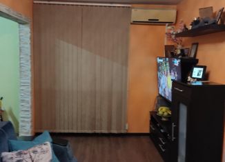 Продается 3-комнатная квартира, 40.9 м2, Морозовск, улица Ворошилова, 205