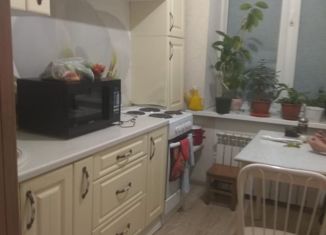 Продаю 2-ком. квартиру, 58 м2, Новосибирск, улица Бурденко, 22, улица Бурденко