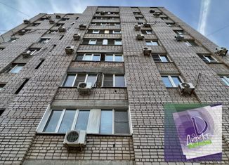 Продаю 2-ком. квартиру, 38 м2, Волжский, улица Машиностроителей, 29