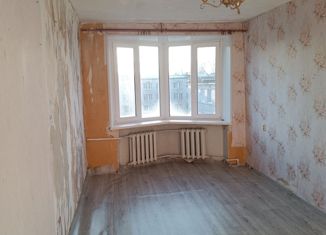 Продам 2-ком. квартиру, 39.3 м2, Кингисепп, Октябрьская улица, 18