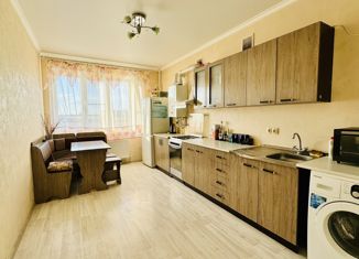 Продам 2-ком. квартиру, 60 м2, село Новобессергеневка, улица А.С. Куликова, 2/1к1