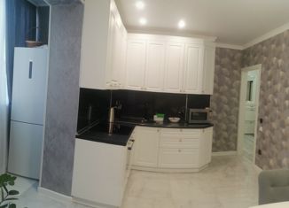 Продается двухкомнатная квартира, 60 м2, поселок городского типа Афипский, Краснодарская улица, 32