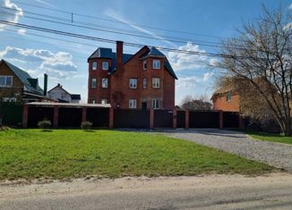 Продаю дом, 250 м2, село Красный Путь, улица Мира, 23