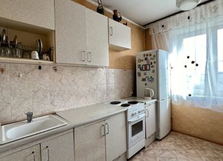 Продаю двухкомнатную квартиру, 50.6 м2, Новосибирск, метро Речной вокзал, улица Связистов, 113