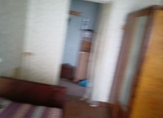 Продаю четырехкомнатную квартиру, 76 м2, Минеральные Воды, Горская улица, 12