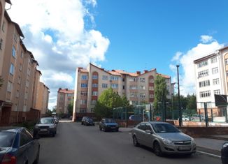 Продается двухкомнатная квартира, 75 м2, Малоярославец, Тюменская улица, 4к3