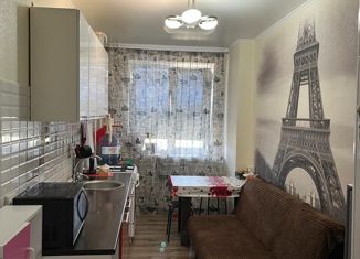 Продается 1-ком. квартира, 40 м2, Таганрог, улица Маршала Жукова, 1Е