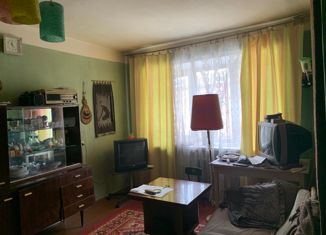 Продается 1-комнатная квартира, 30.5 м2, Асбест, проспект Ленина, 26