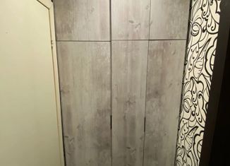 Продам 2-ком. квартиру, 52.6 м2, Белово, Октябрьская улица, 65