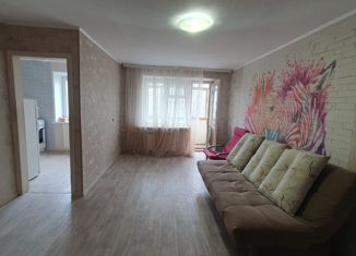 Продажа 3-комнатной квартиры, 55.1 м2, Свердловская область, проспект Строителей, 7