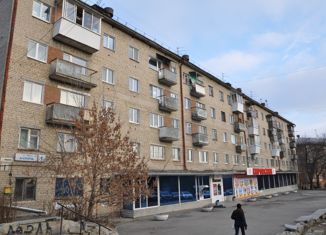 Продам 2-комнатную квартиру, 43.6 м2, Екатеринбург, улица Мира, 5, метро Площадь 1905 года