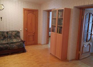 Продается трехкомнатная квартира, 98 м2, Екатеринбург, метро Чкаловская, улица Большакова, 15А