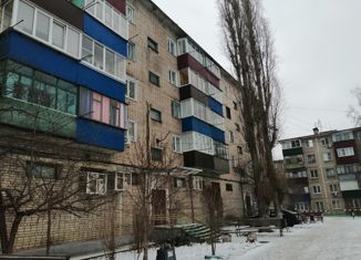 Продаю 2-комнатную квартиру, 46 м2, Грязи, Ленинская улица, 2