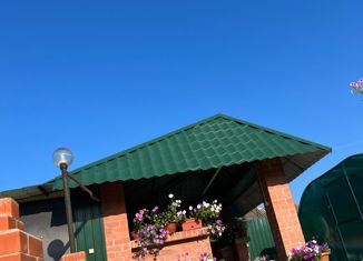 Продам четырехкомнатную квартиру, 199 м2, село Поярково, улица Шадрина, 19