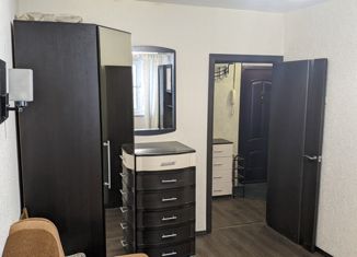 Продам 2-комнатную квартиру, 44 м2, Коммунар, Садовая улица, 10