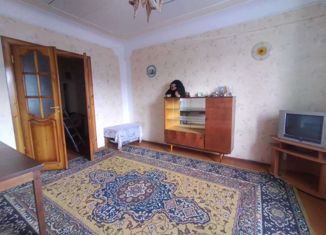 Трехкомнатная квартира на продажу, 70.4 м2, Гурьевск, улица Кирова, 50
