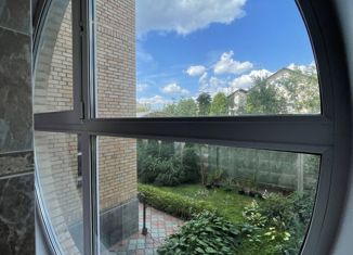 Продается дом, 780 м2, деревня Леониха, улица Космонавтов, 16