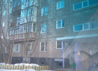 1-комнатная квартира на продажу, 37 м2, Мурманск, улица Адмирала Флота Лобова, 27к1, Ленинский округ