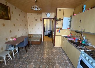 Продается 3-комнатная квартира, 74 м2, Киржач, улица Добровольского, 20