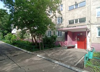 Продается трехкомнатная квартира, 61 м2, Омск, Заозёрная улица, 6, Советский округ