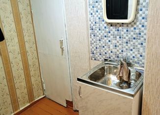 Продажа 1-ком. квартиры, 18.2 м2, Бор, улица Чугунова, 12