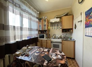 Продам 2-комнатную квартиру, 46.2 м2, Волхов, Волгоградская улица, 5Б