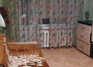 Сдам в аренду 1-ком. квартиру, 30 м2, Энгельс, 2-й микрорайон, 30