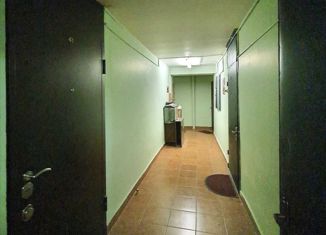 Продаю двухкомнатную квартиру, 40 м2, Москва, улица Лихоборские Бугры, 8, улица Лихоборские Бугры