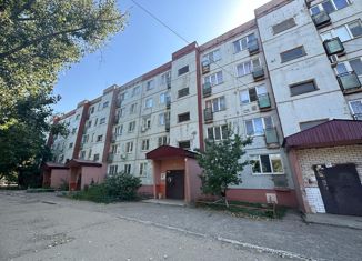 Продажа 2-комнатной квартиры, 48.5 м2, Элиста, 6-й микрорайон, 12, 6-й микрорайон