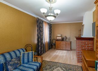 Продается двухкомнатная квартира, 42.5 м2, Алтайский край, улица Георгия Исакова, 124