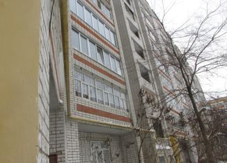 Продажа четырехкомнатной квартиры, 80 м2, Волжск, улица Ленина, 64