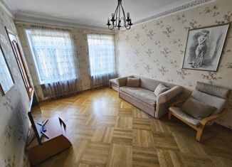 Двухкомнатная квартира на продажу, 69 м2, Санкт-Петербург, Гороховая улица, 31, метро Сенная площадь
